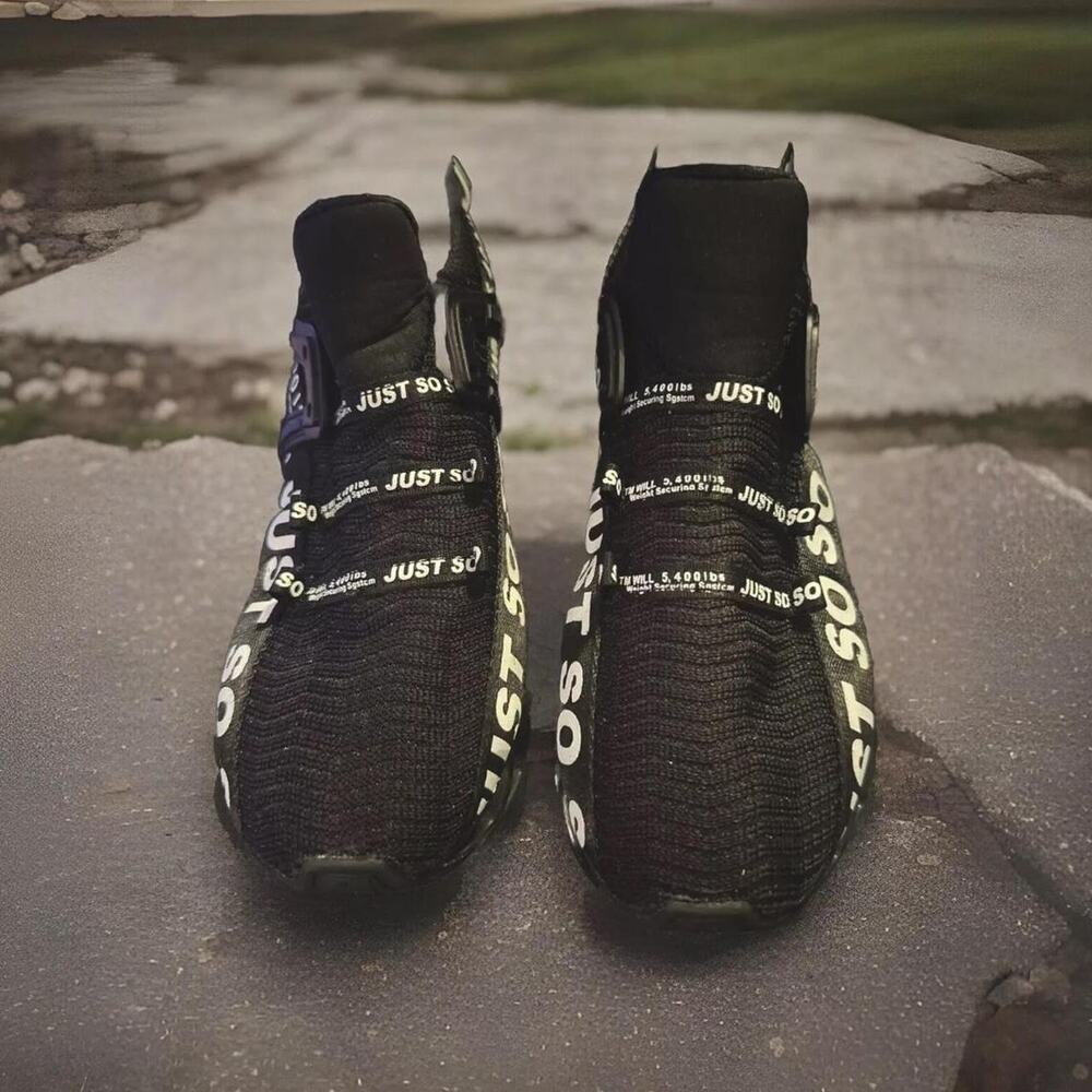 Black Just SOSO Shoes